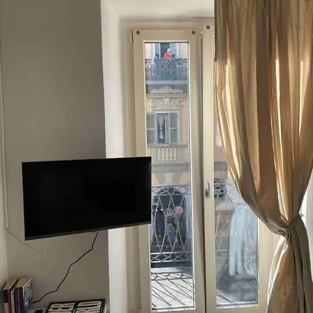 Alice Hames House Apartment Turin